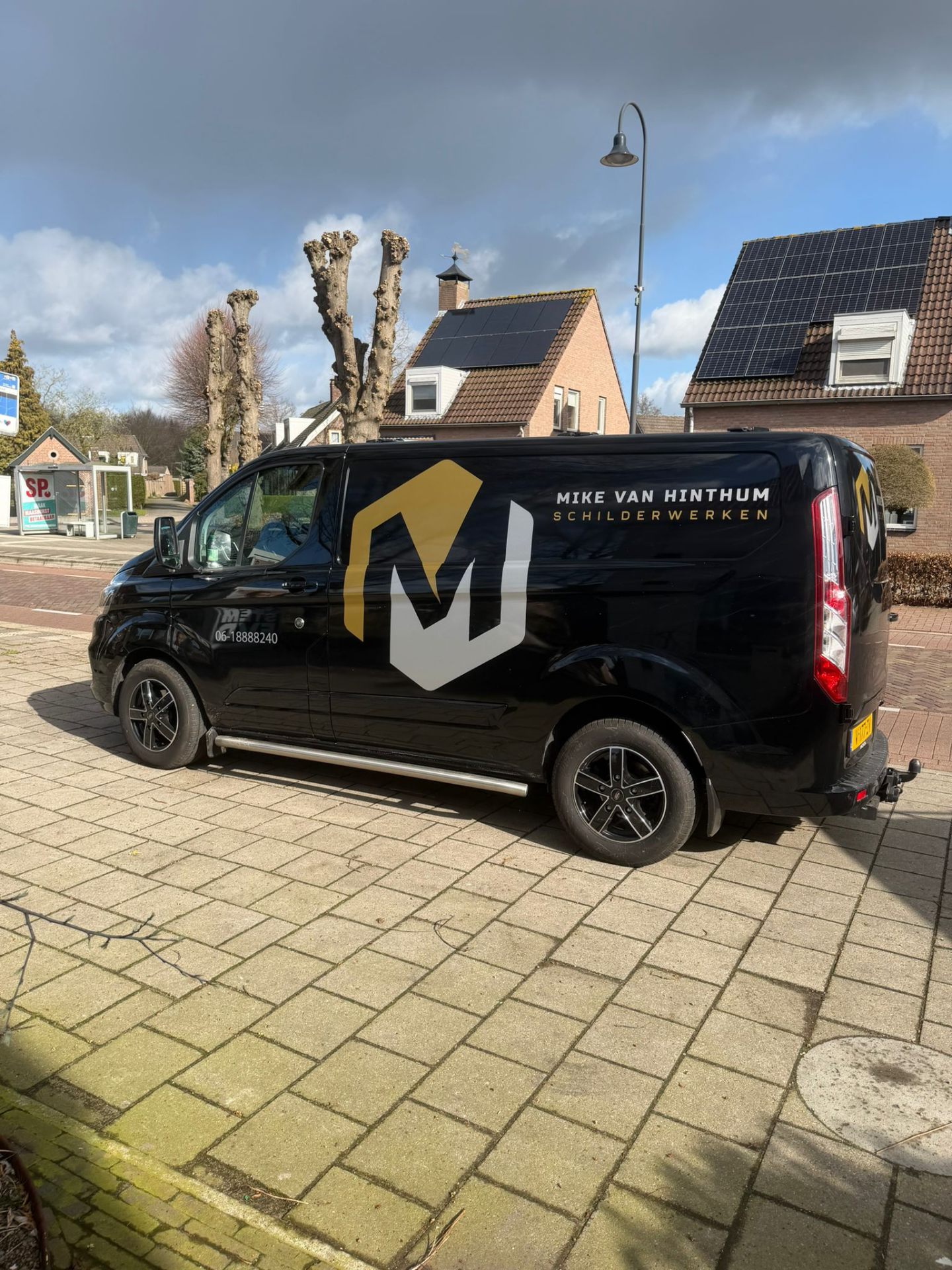 Mike van Hinthum bedrijfsbus